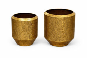 CJ. 2 VASOS EM METAL